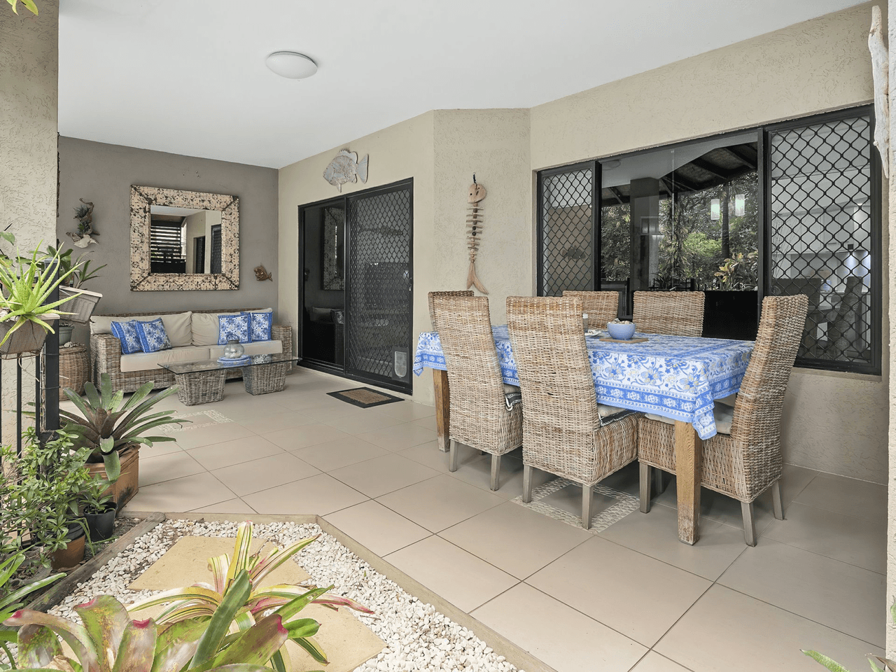 Unit 2/9 Rutherford Street, YORKEYS KNOB, QLD 4878