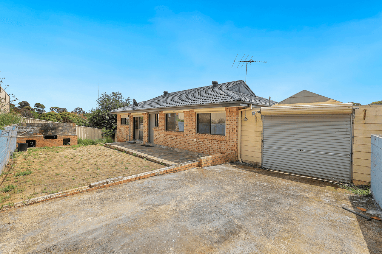 15 Mantalini Street, AMBARVALE, NSW 2560