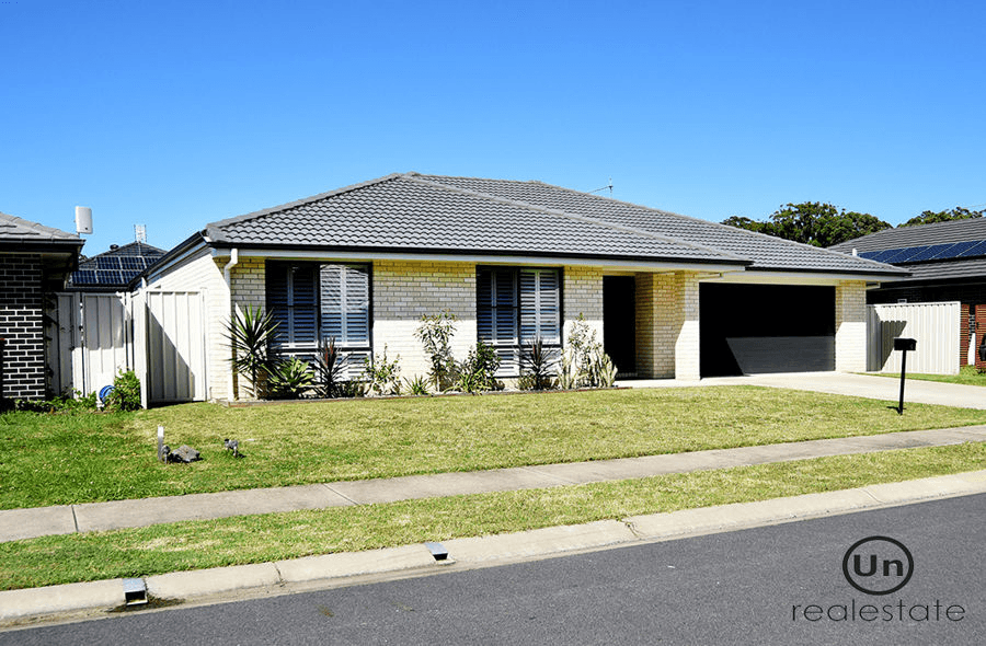 5 Surfsea Avenue, SANDY BEACH, NSW 2456