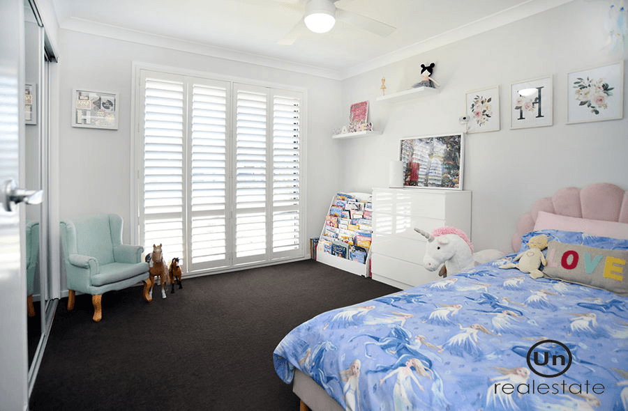 5 Surfsea Avenue, SANDY BEACH, NSW 2456