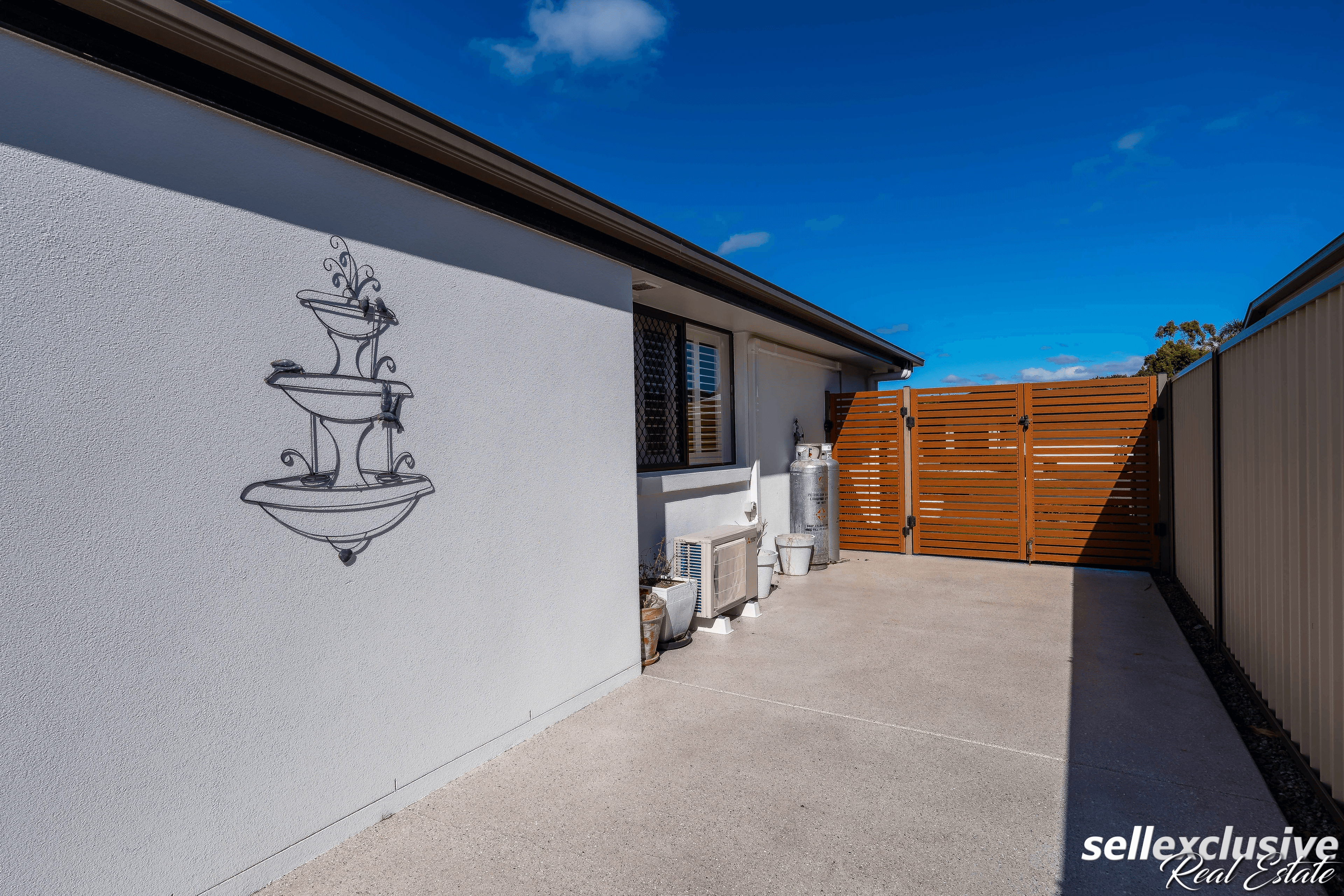 11 Foxtail Crescent, Banksia Beach, QLD 4507