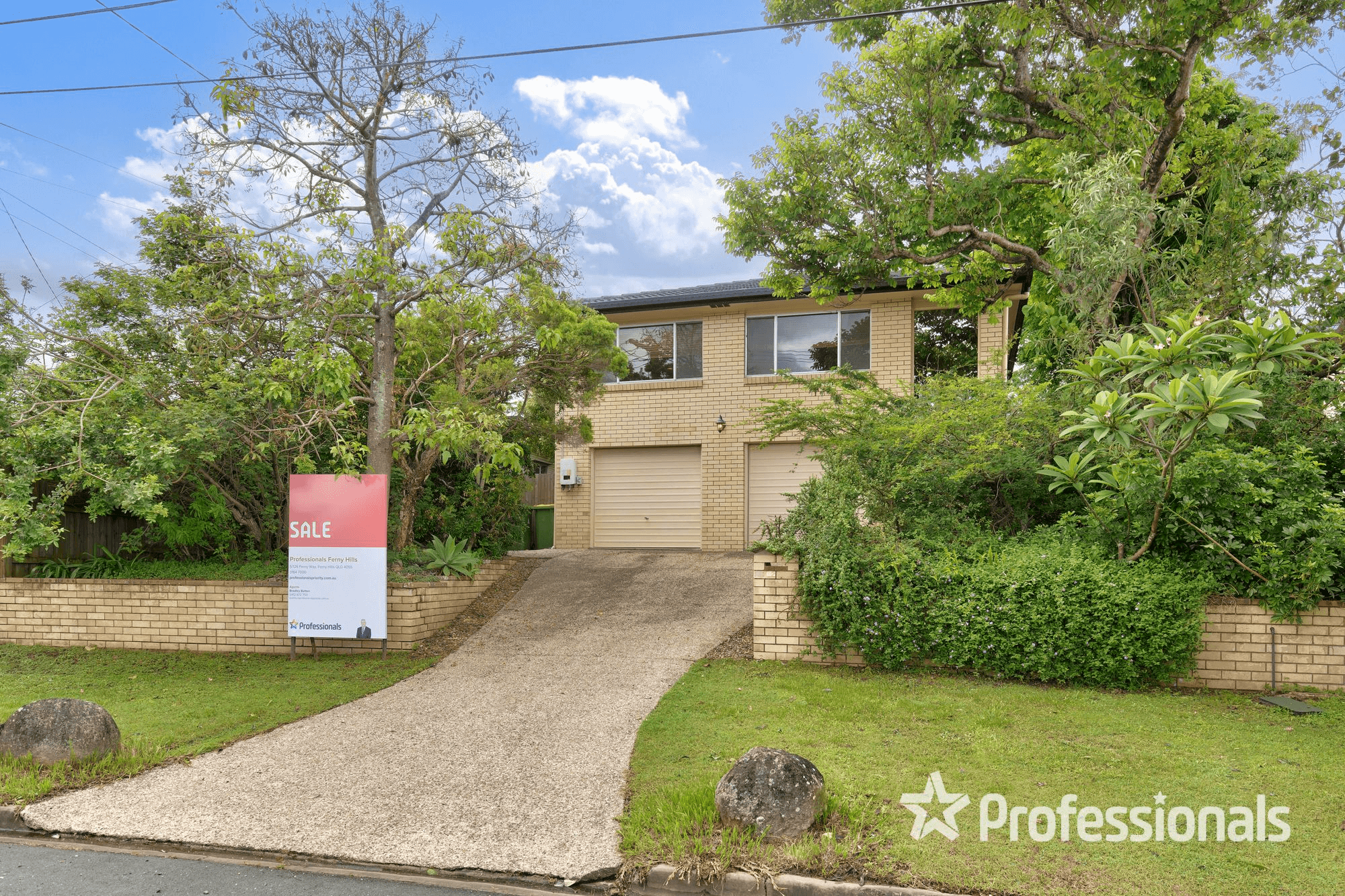 12 Monaro Crescent, FERNY HILLS, QLD 4055