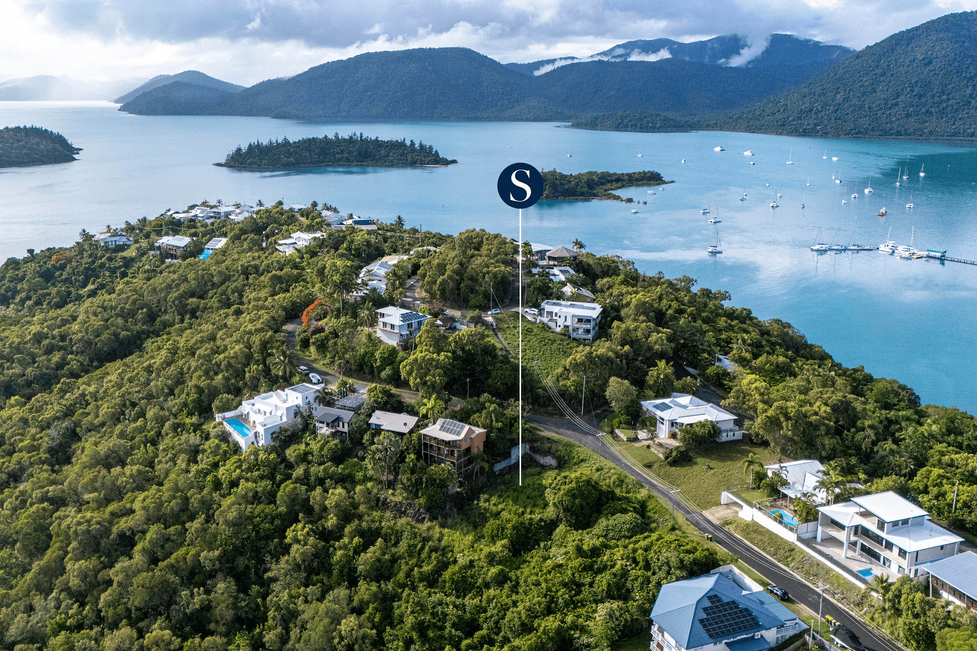 13 Passage Avenue, Shute Harbour, QLD 4802