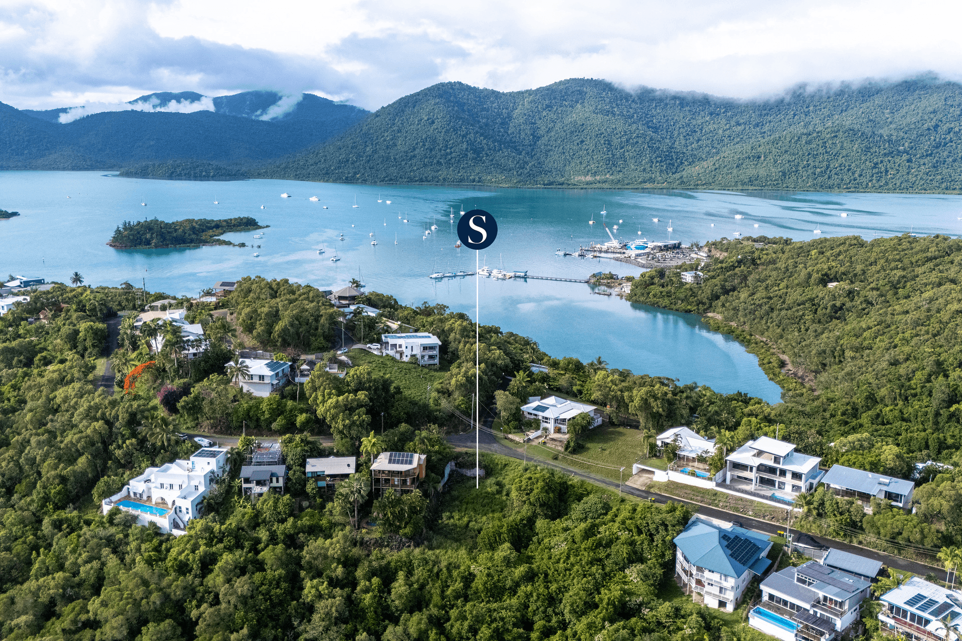 13 Passage Avenue, Shute Harbour, QLD 4802