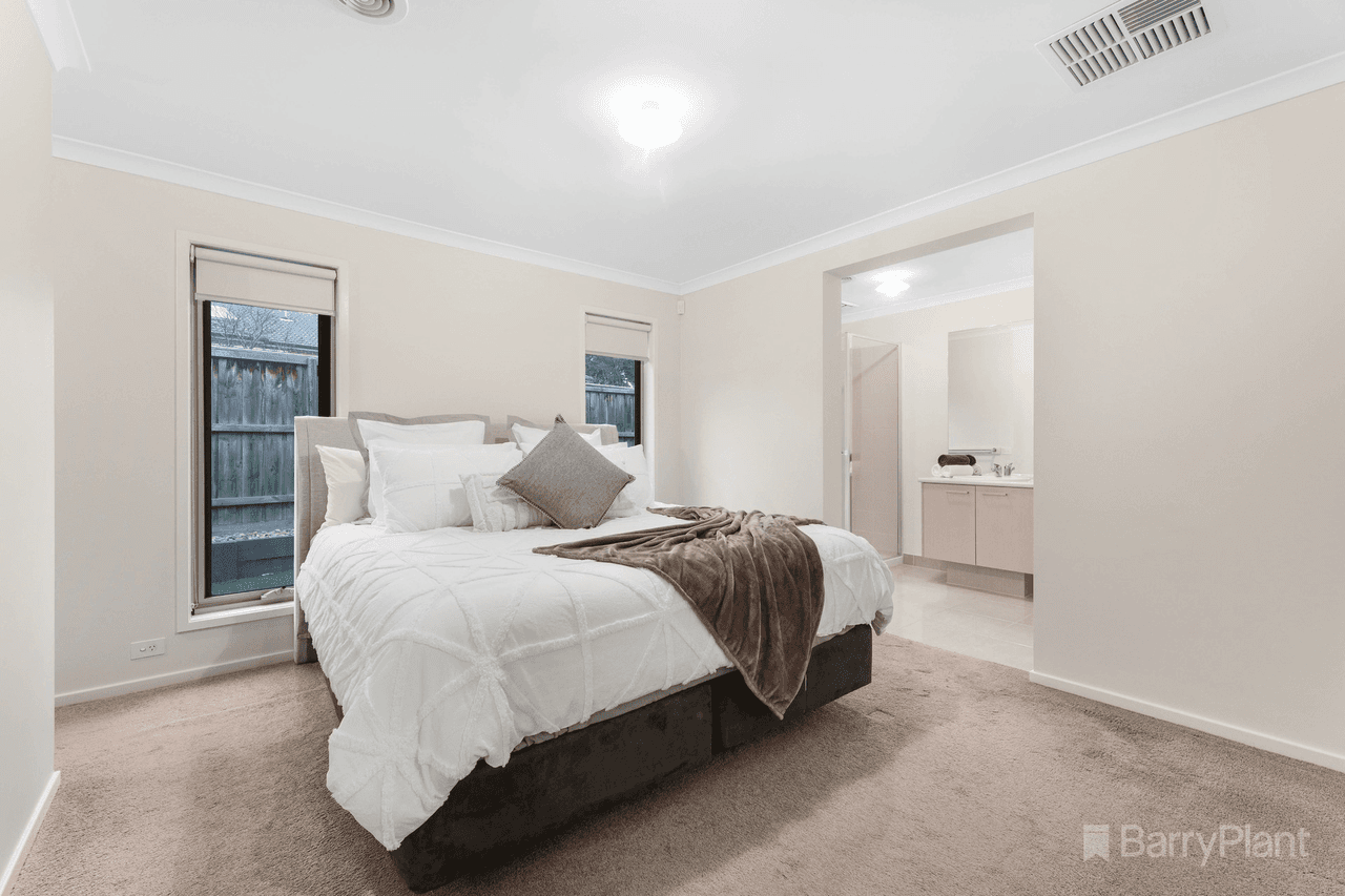 102 Sherwood Road, Chirnside Park, VIC 3116