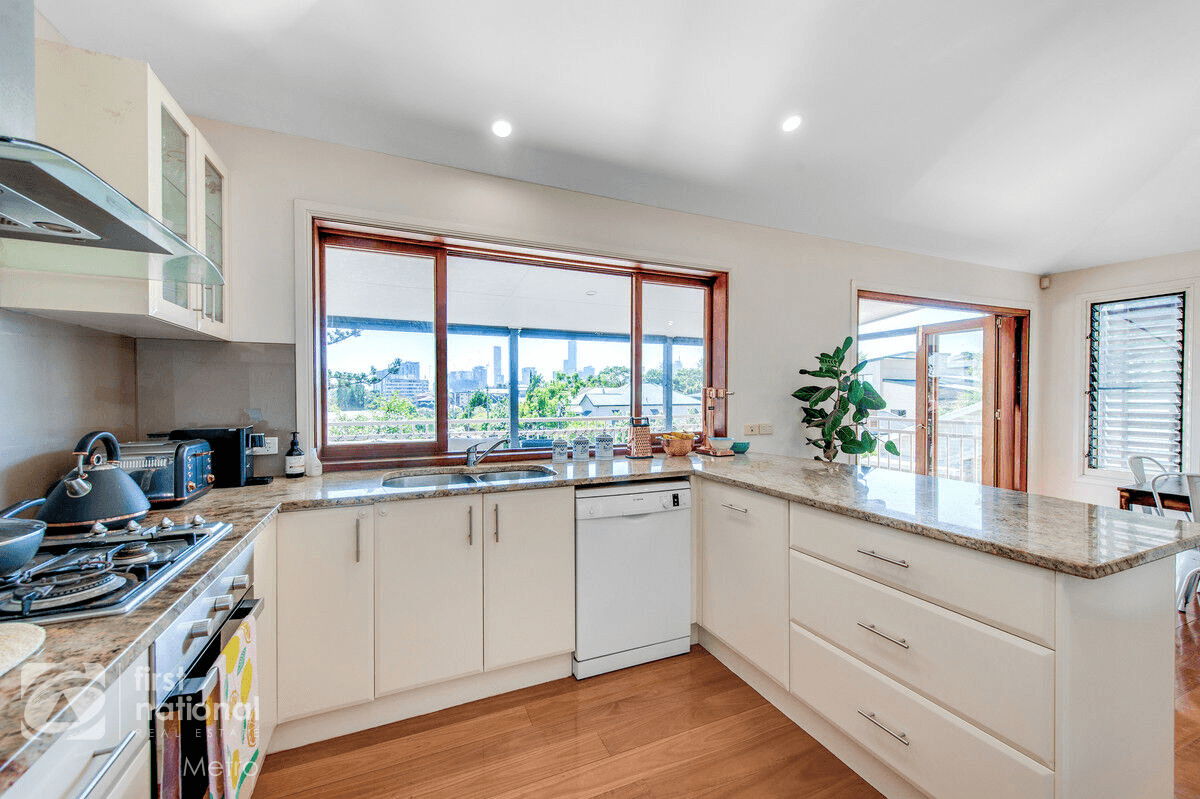 2/41 Middle Street, HIGHGATE HILL, QLD 4101