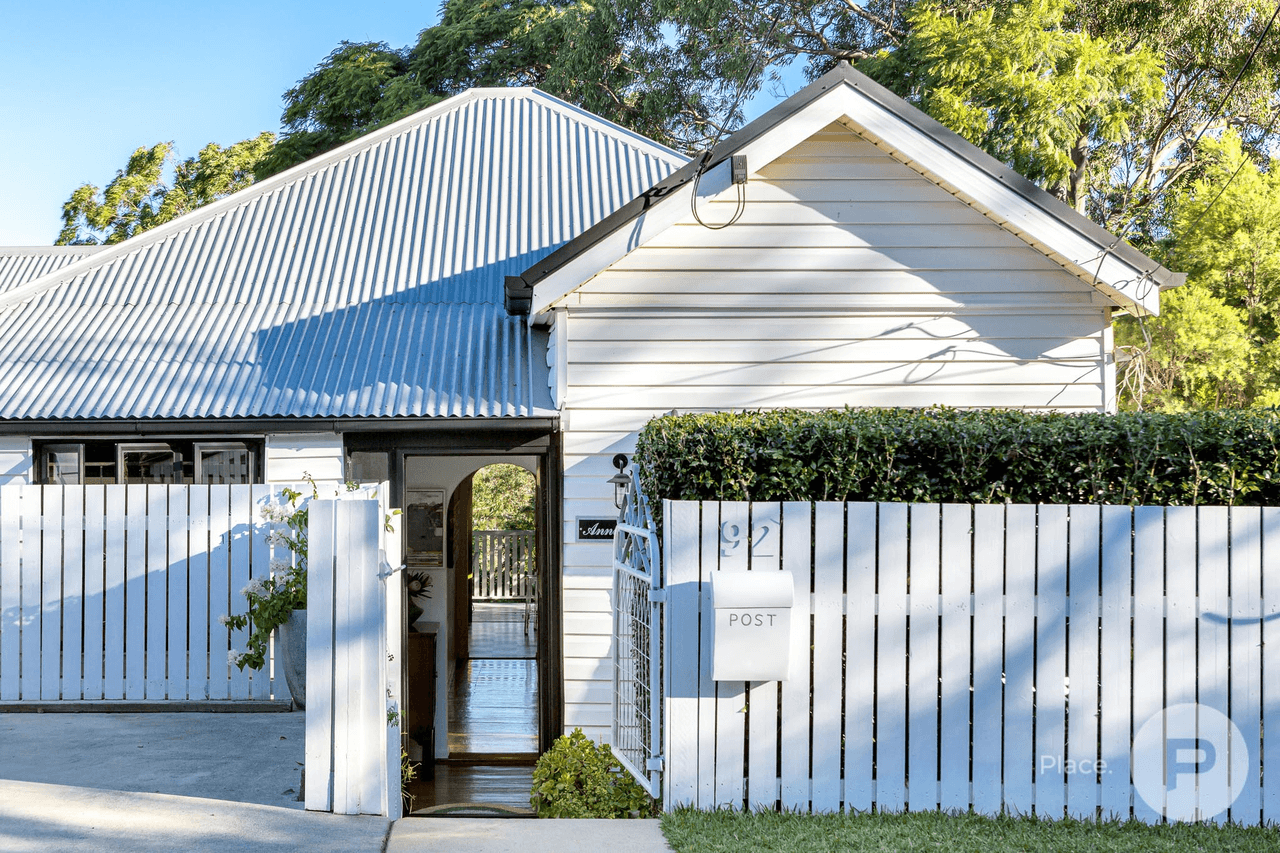 92 Annie Street, AUCHENFLOWER, QLD 4066