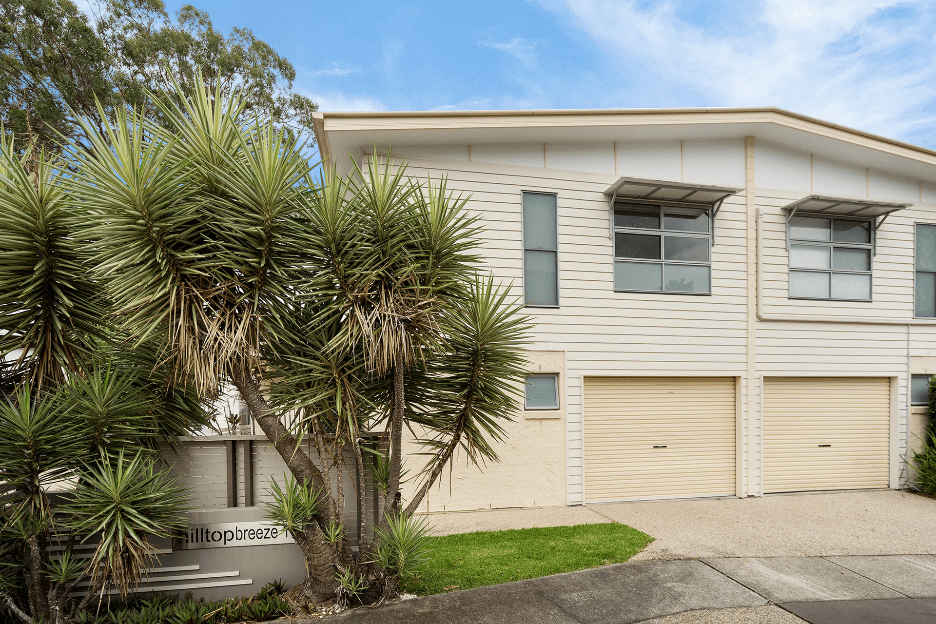 2/17 Hilltop Court, Carina, QLD 4152