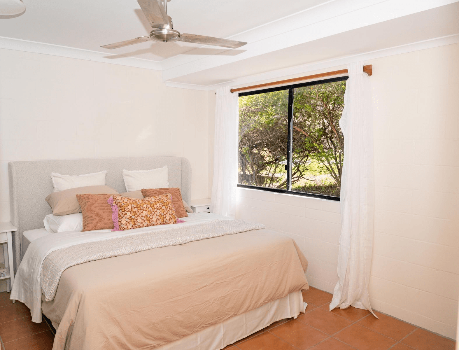 3 Gold Street, GRASSTREE BEACH, QLD 4740