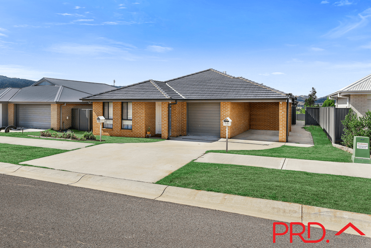 1-2/26 Reginald Drive, KOOTINGAL, NSW 2352