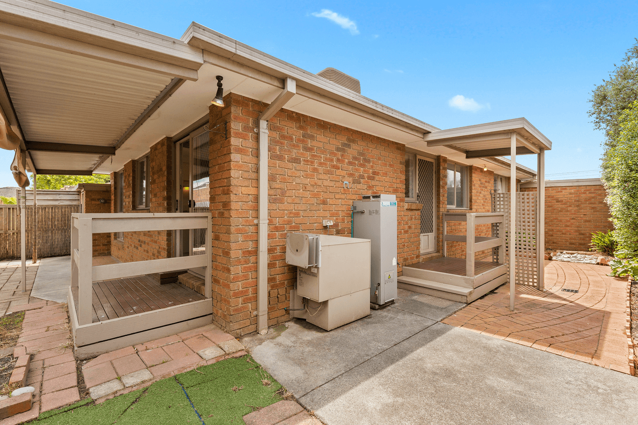 2/10 Myrtle Street, BAYSWATER, VIC 3153