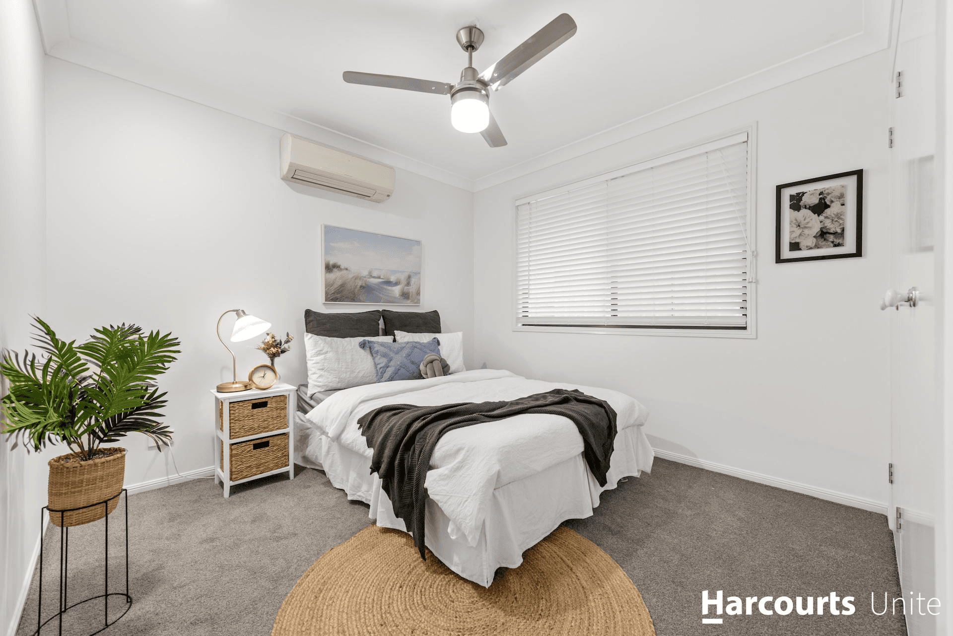 22 Dotterel Crescent, NORTH LAKES, QLD 4509