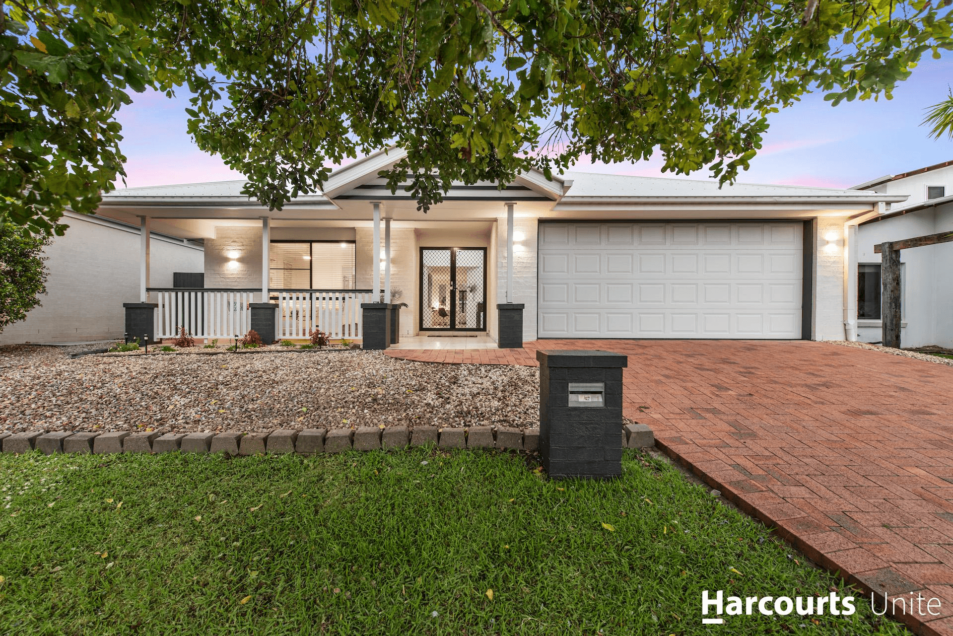 22 Dotterel Crescent, NORTH LAKES, QLD 4509