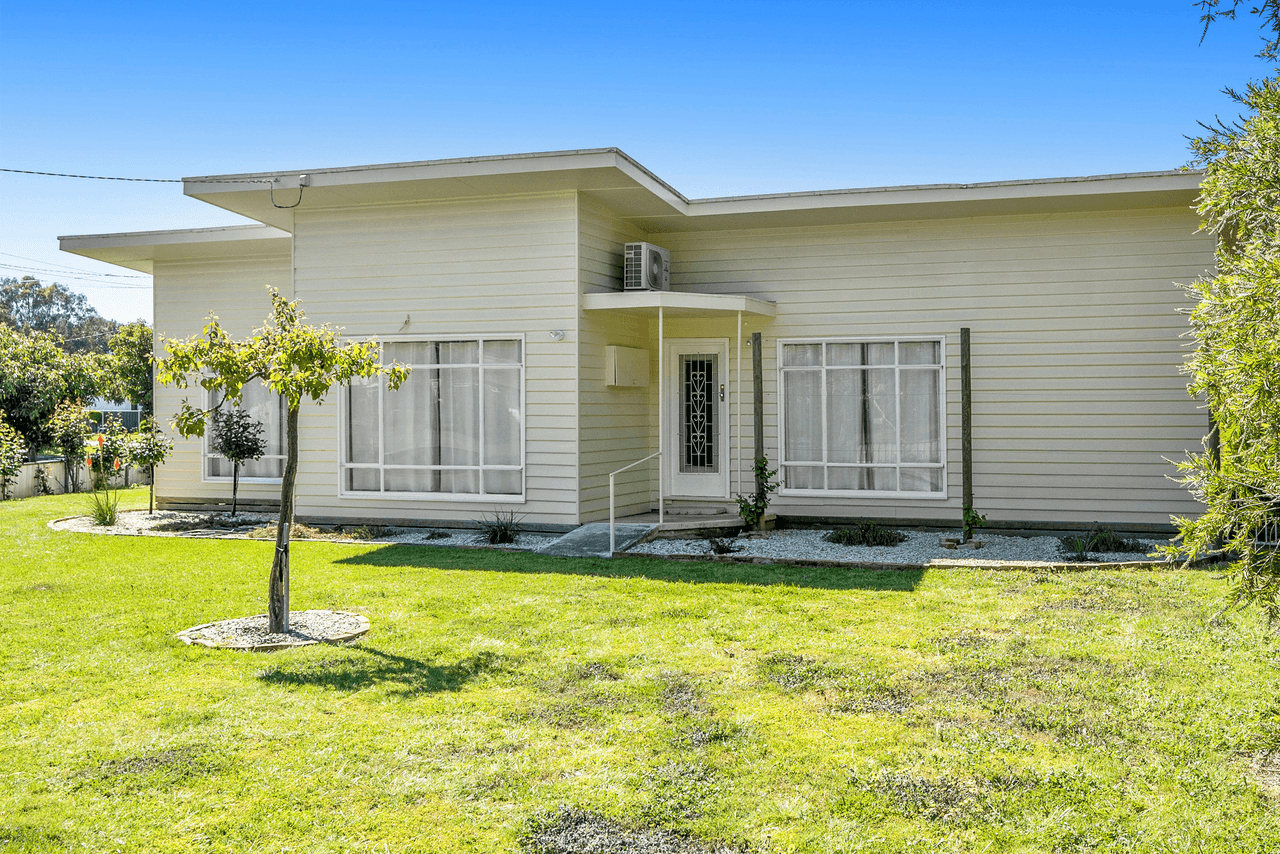 2 Jean Crescent, BENALLA, VIC 3672