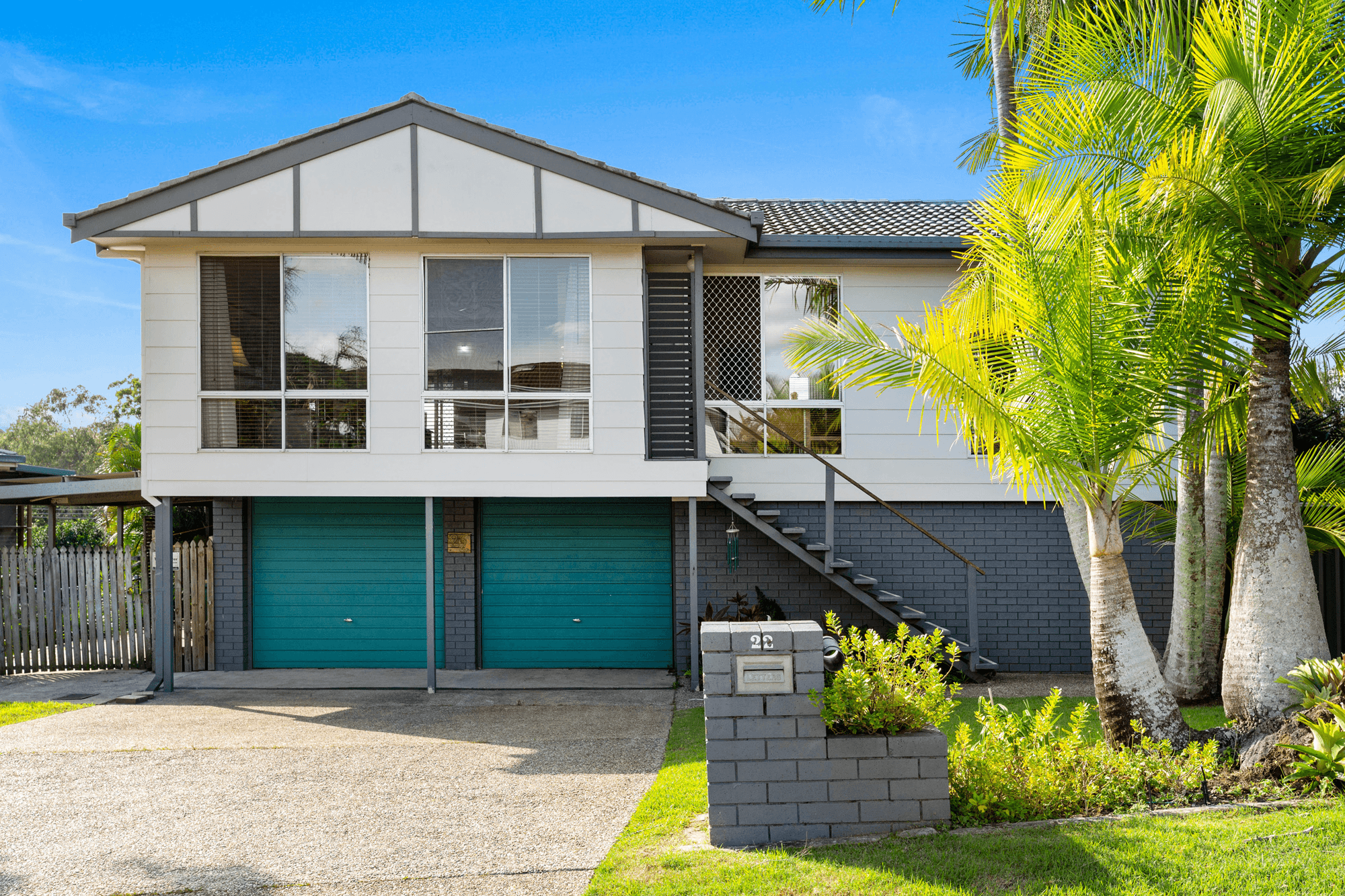 22 Bennetts Road, EVERTON HILLS, QLD 4053