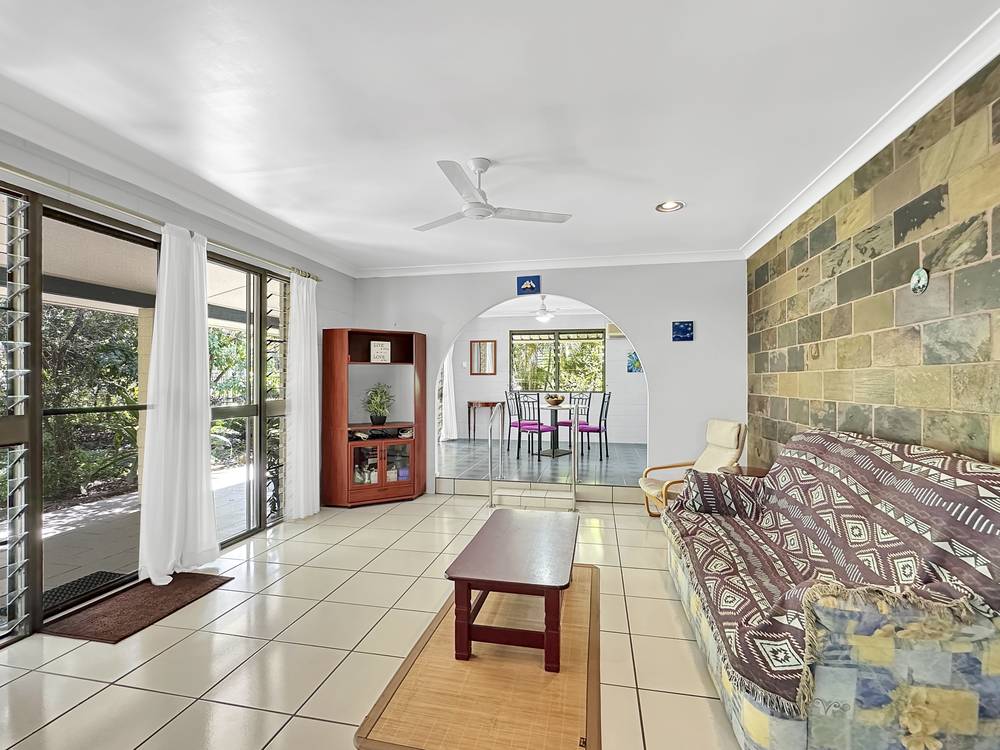 23 Hurst St, Picnic Bay, QLD 4819