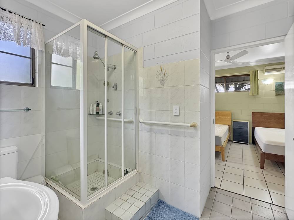 23 Hurst St, Picnic Bay, QLD 4819