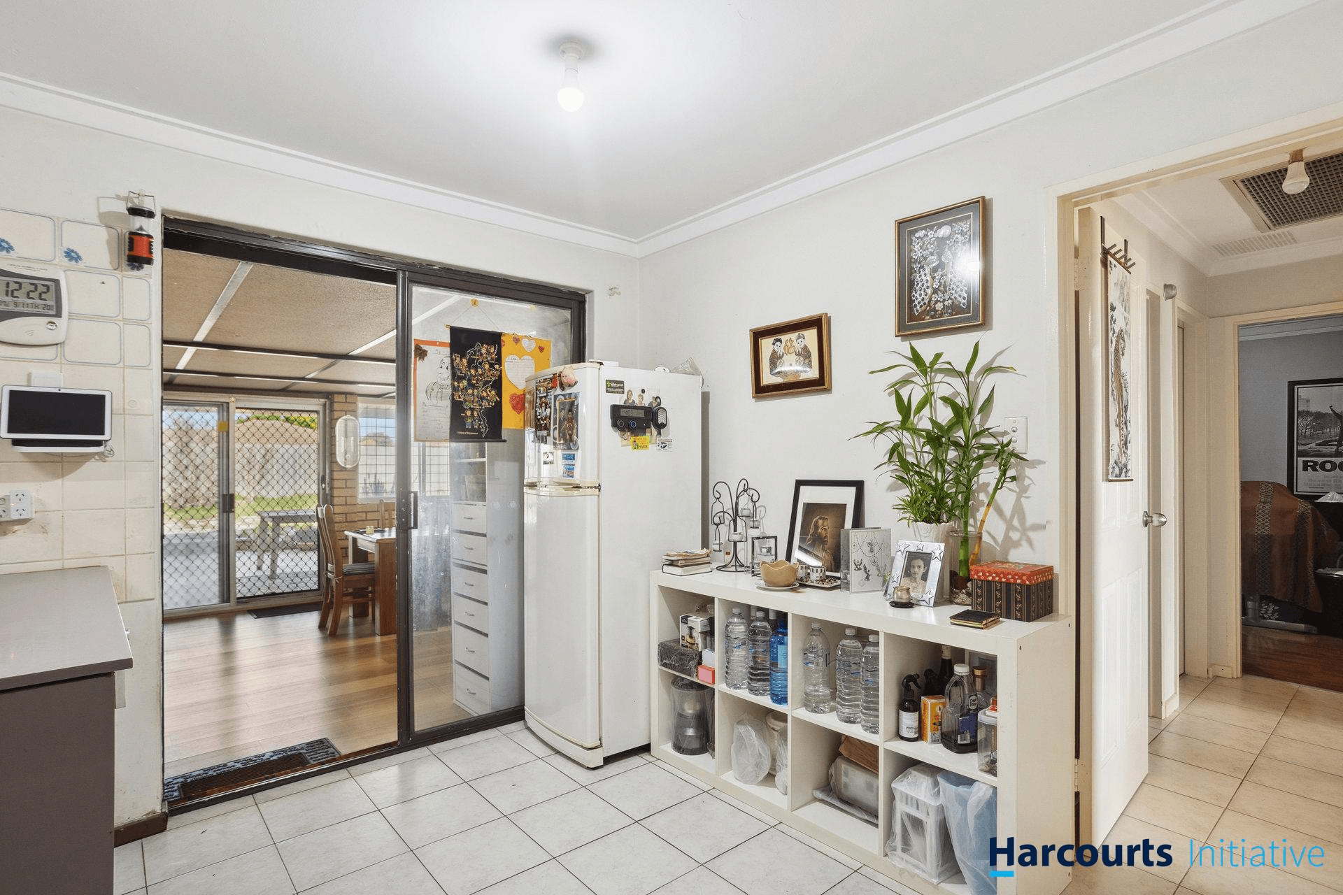 27 Arnos Way, GIRRAWHEEN, WA 6064