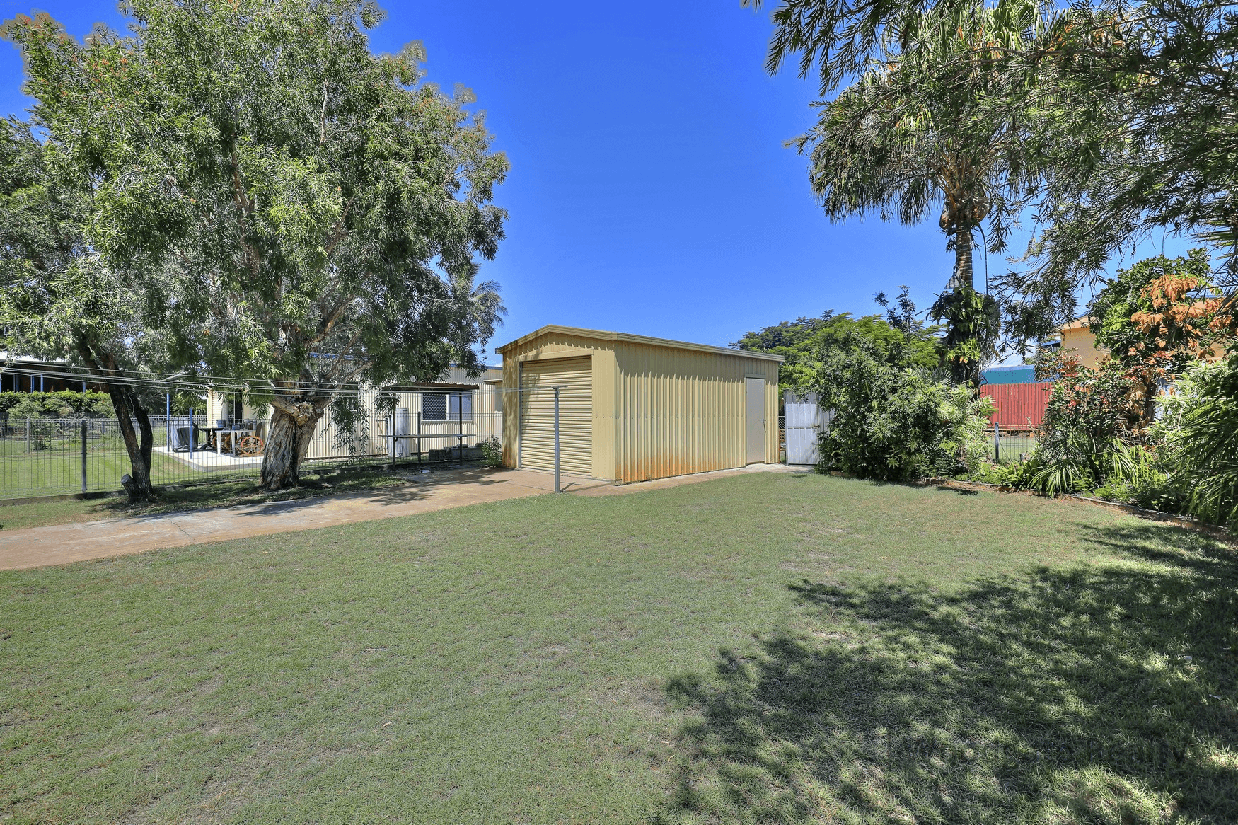 11 Esplanade, WOODGATE, QLD 4660