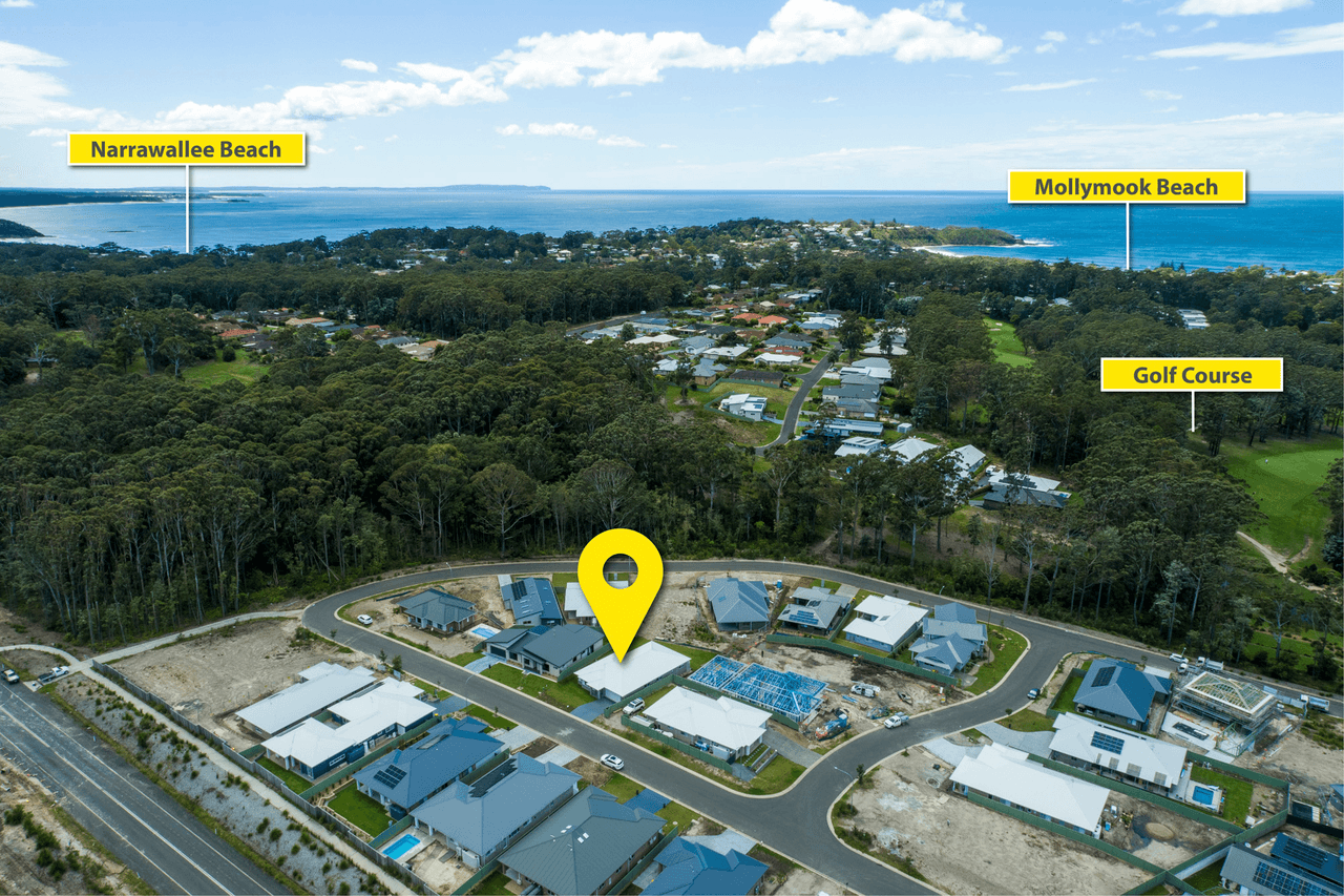 8 Brookwater Crescent, MOLLYMOOK BEACH, NSW 2539