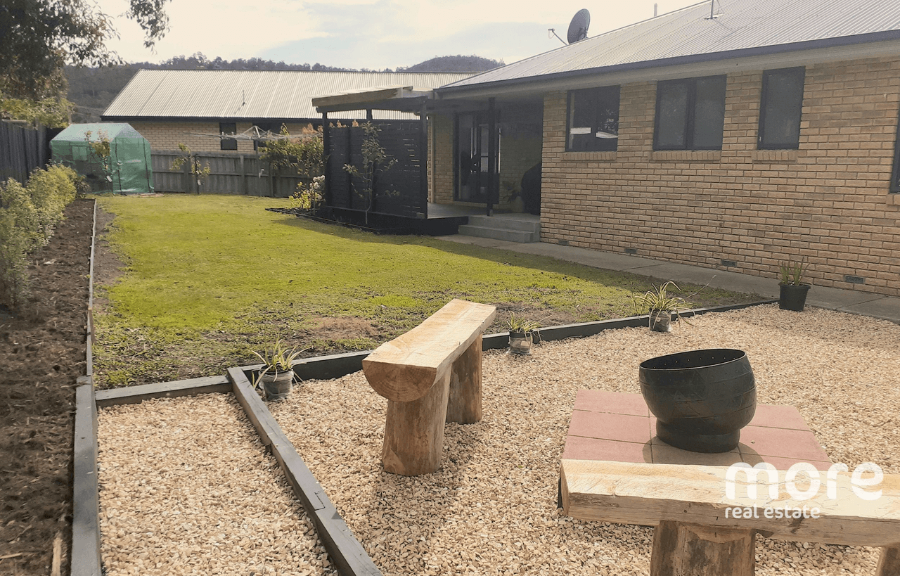 31 Manor Gardens, KINGSTON, TAS 7050