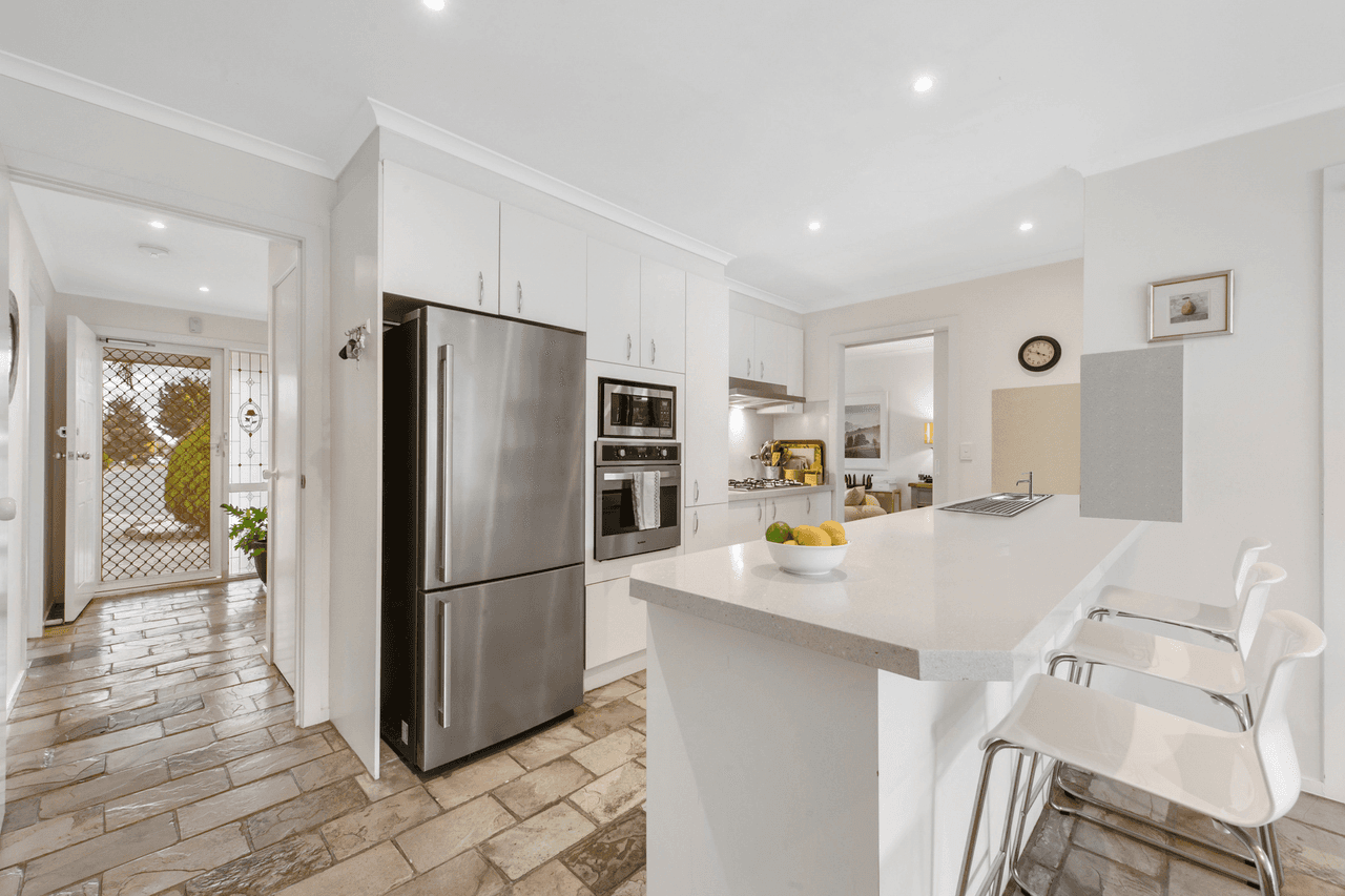 16  Kiev Walk, Delahey, VIC 3037