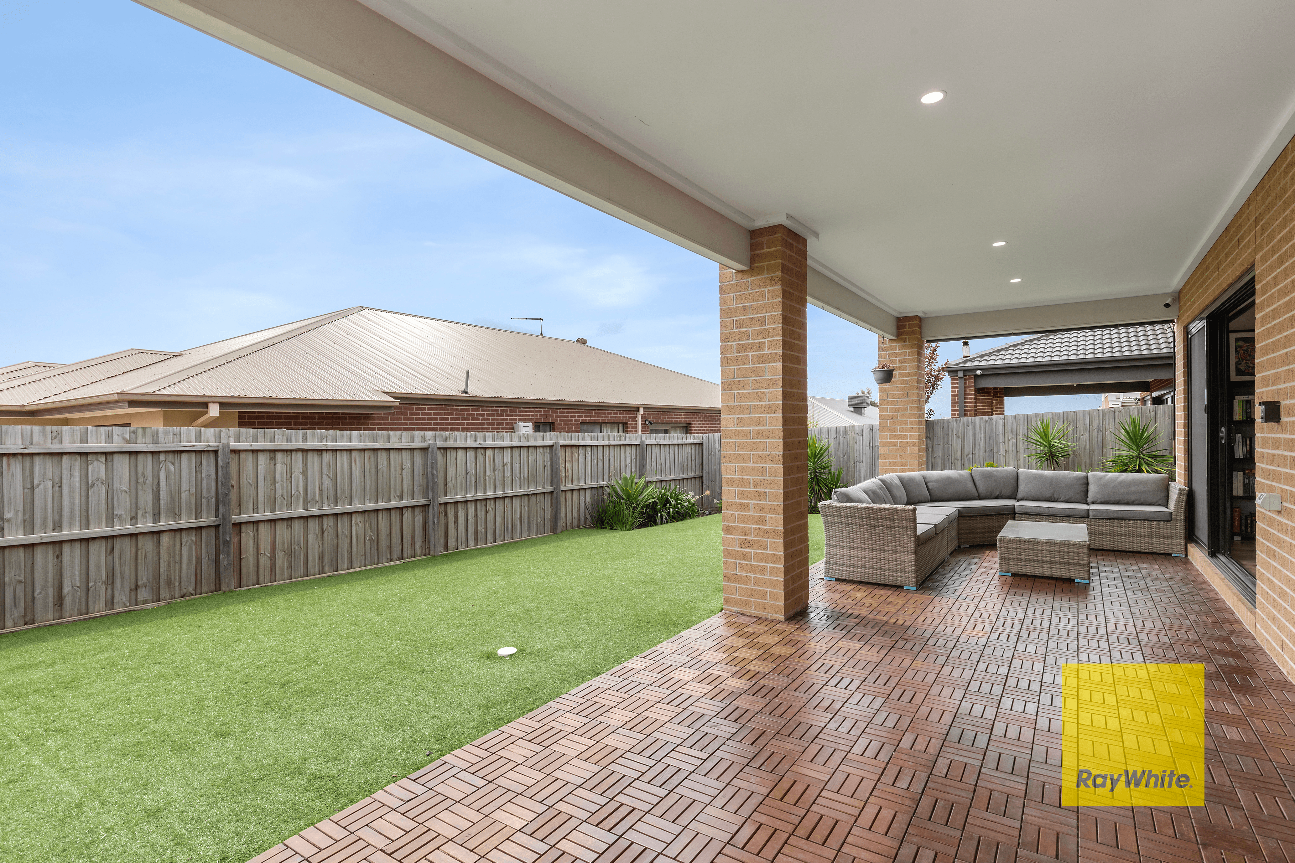 50 Mccubbin Drive, MOUNT DUNEED, VIC 3217