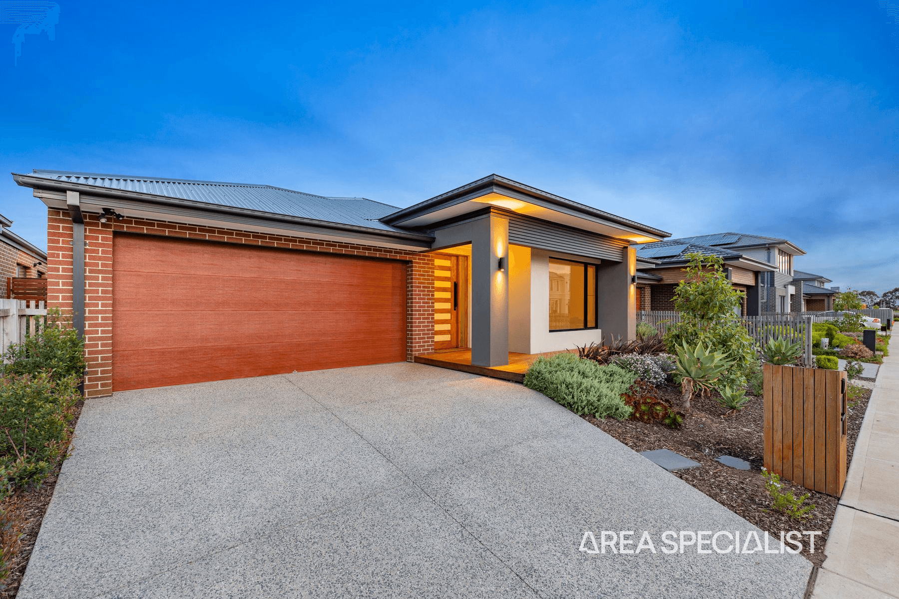 12 Corbett Street, Clyde North, VIC 3978