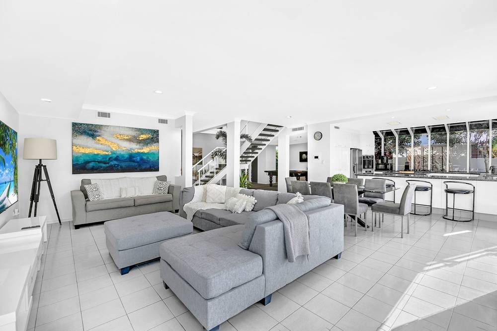 43 Stanhill Drive, Surfers Paradise, QLD 4217