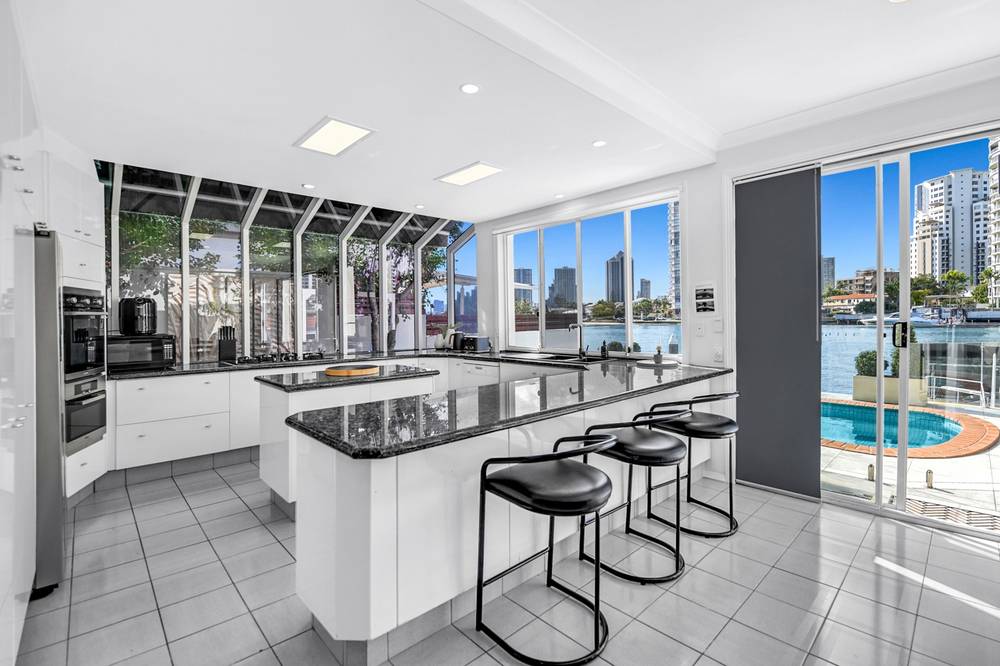 43 Stanhill Drive, Surfers Paradise, QLD 4217