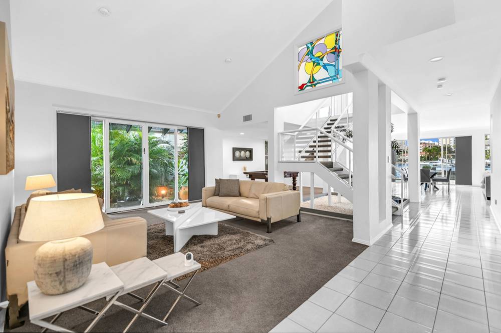 43 Stanhill Drive, Surfers Paradise, QLD 4217