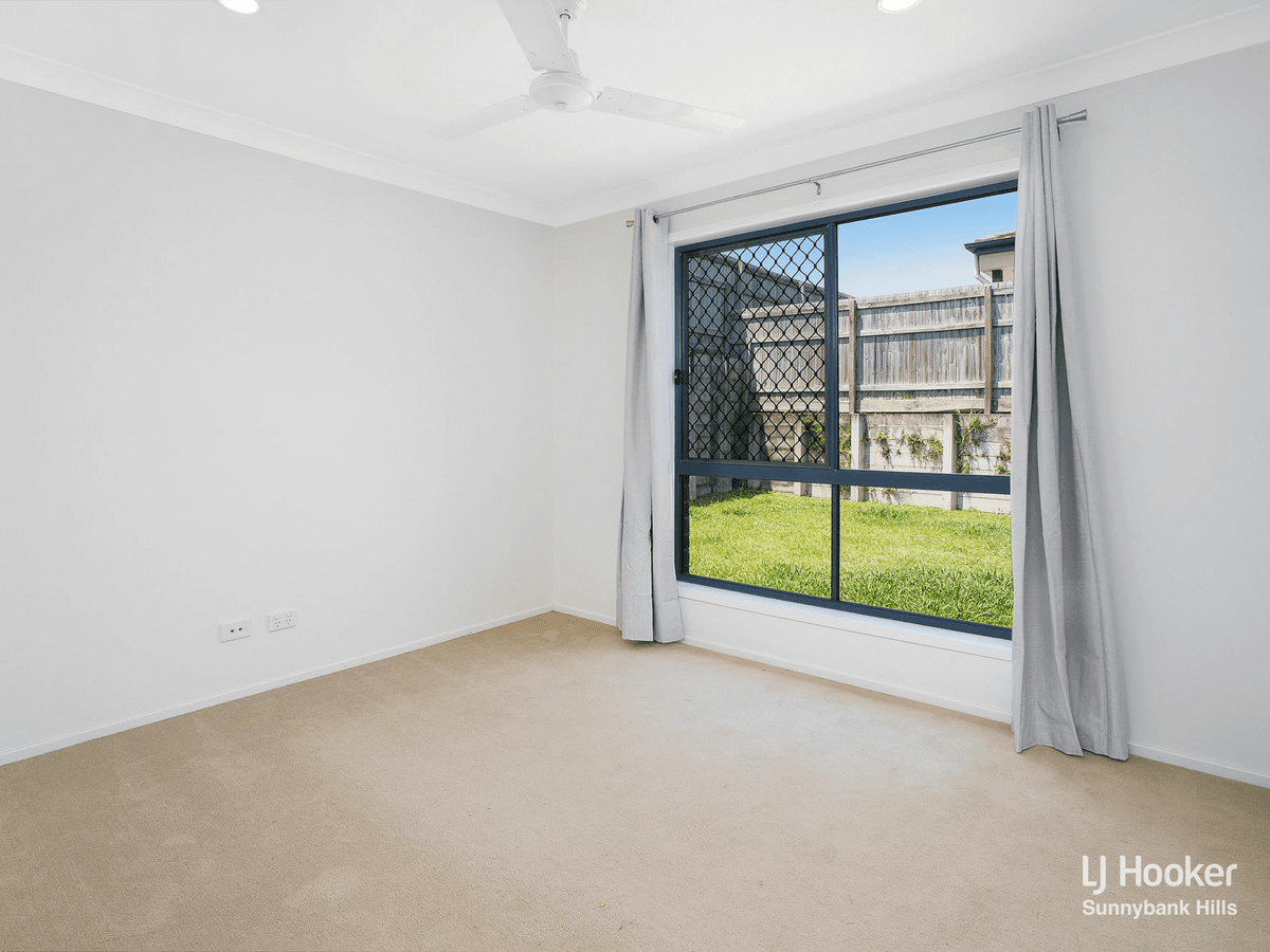 4 Flametree Crescent, BERRINBA, QLD 4117