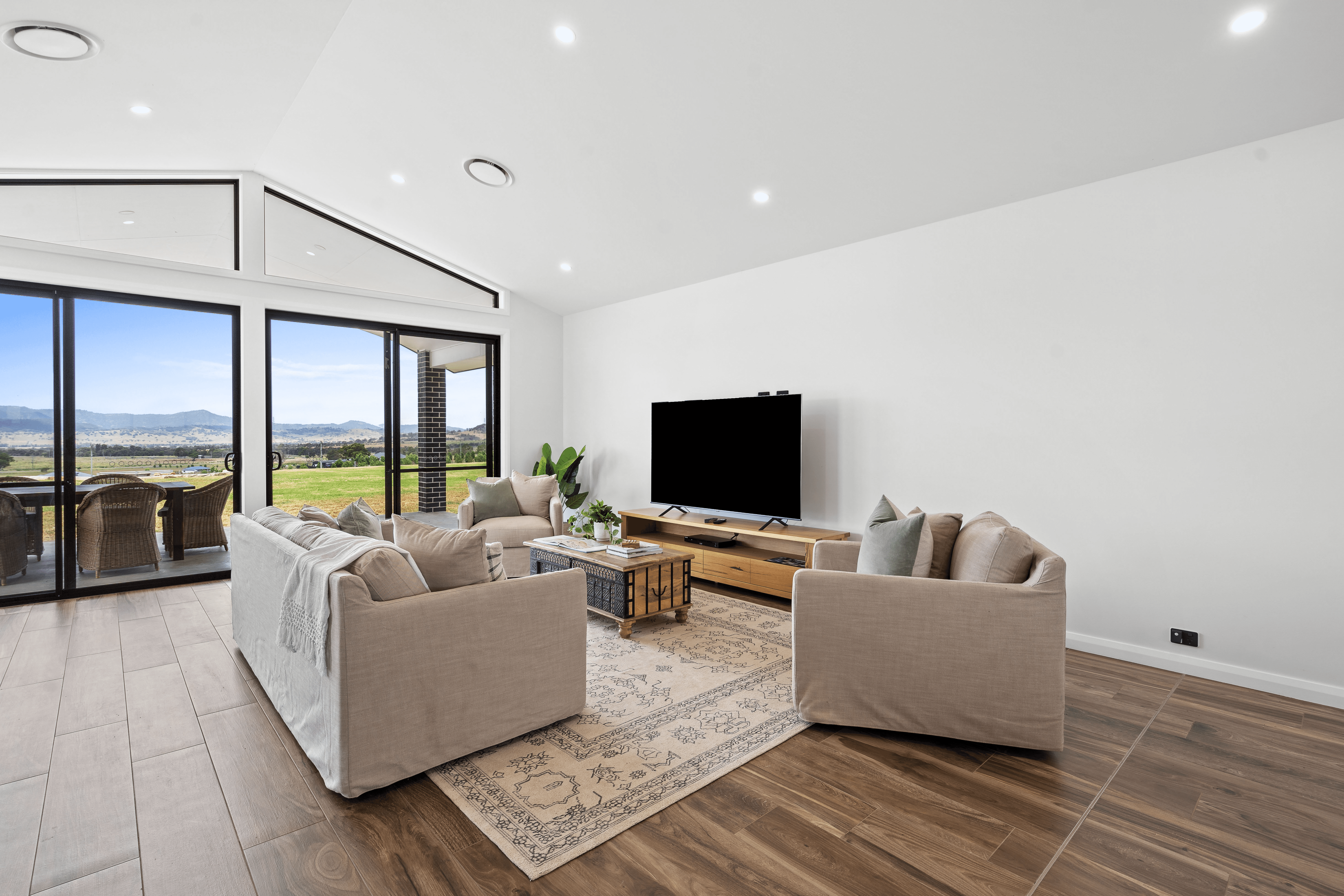 6 Bakewell Circuit, Scone, NSW 2337