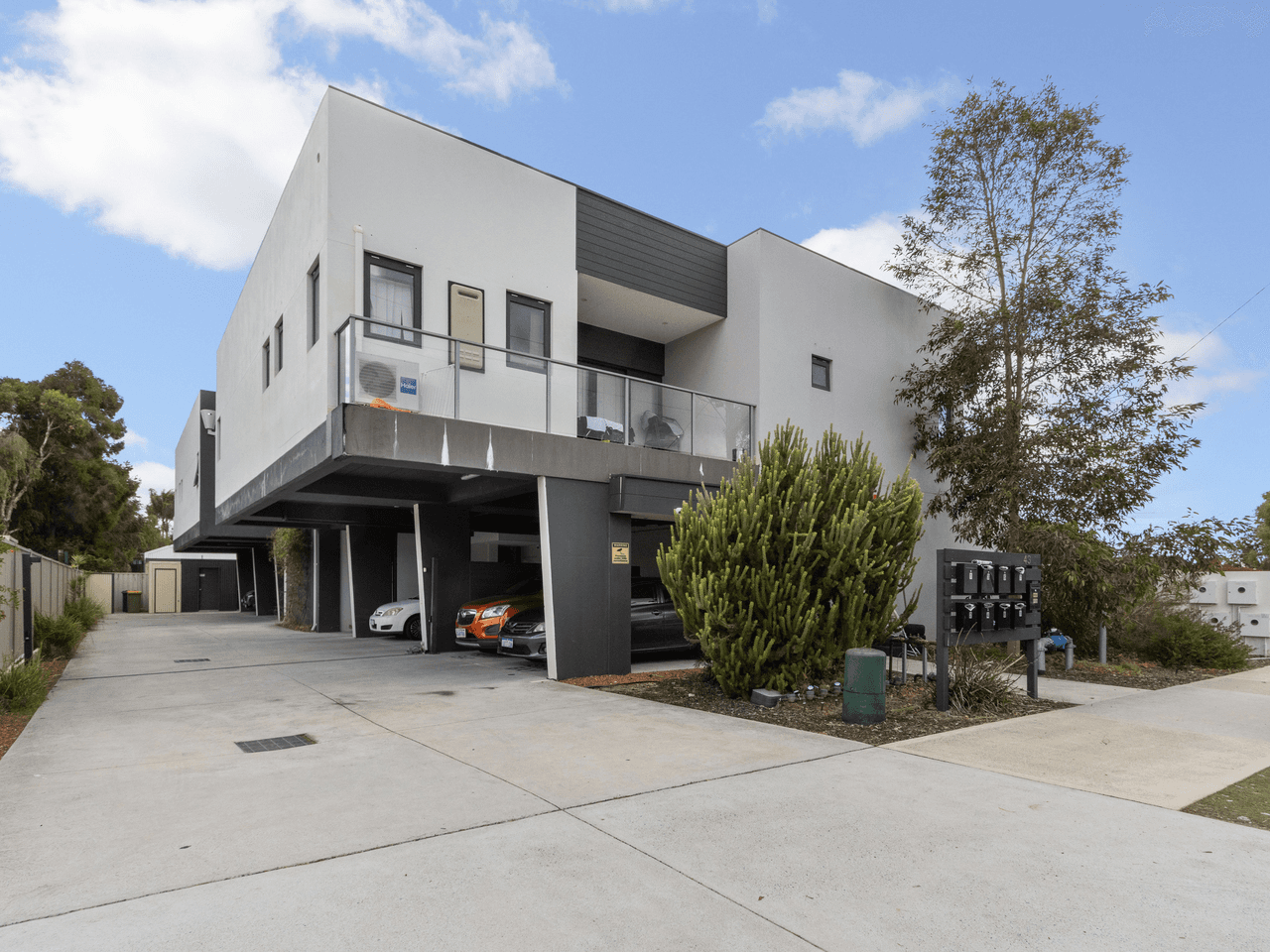 4/43 Yale Road, THORNLIE, WA 6108