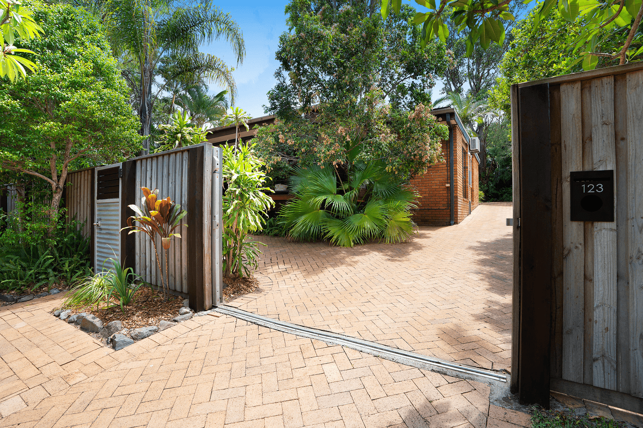 123 Cooyar Street, Noosa Heads, QLD 4567