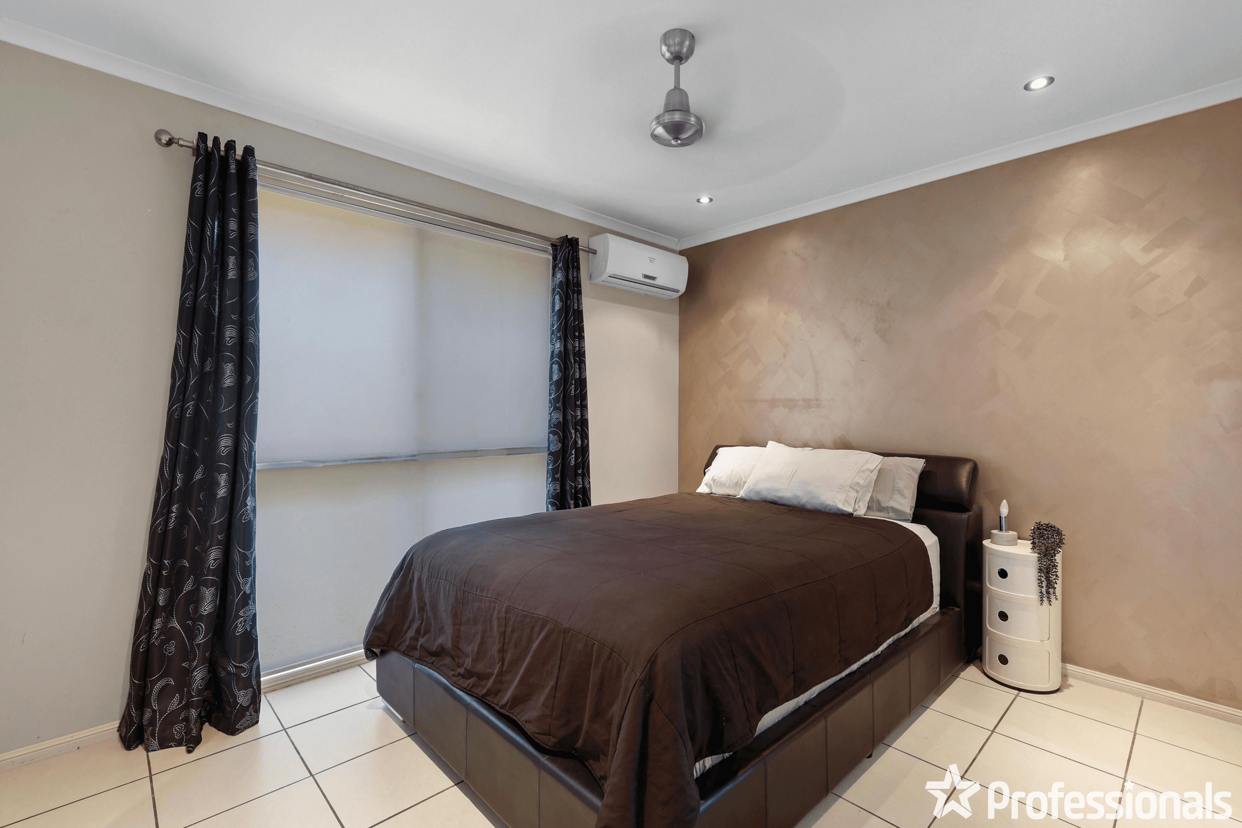 21 Nautilus Parade, BUCASIA, QLD 4750