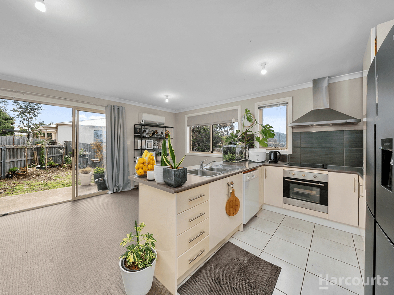 3/5 Emmaline Court, ROKEBY, TAS 7019