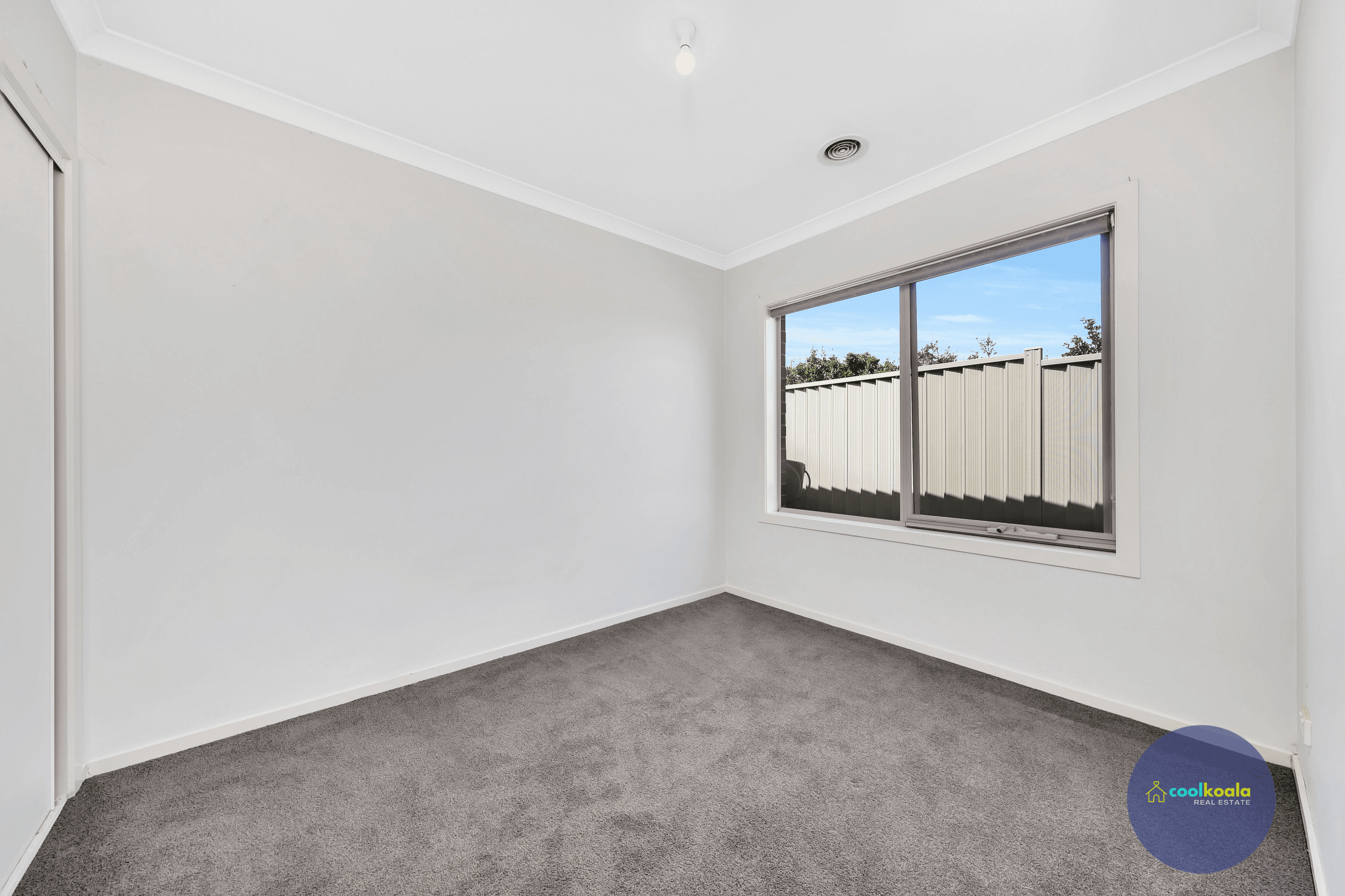 8/43 Darraweit Road, WALLAN, VIC 3756