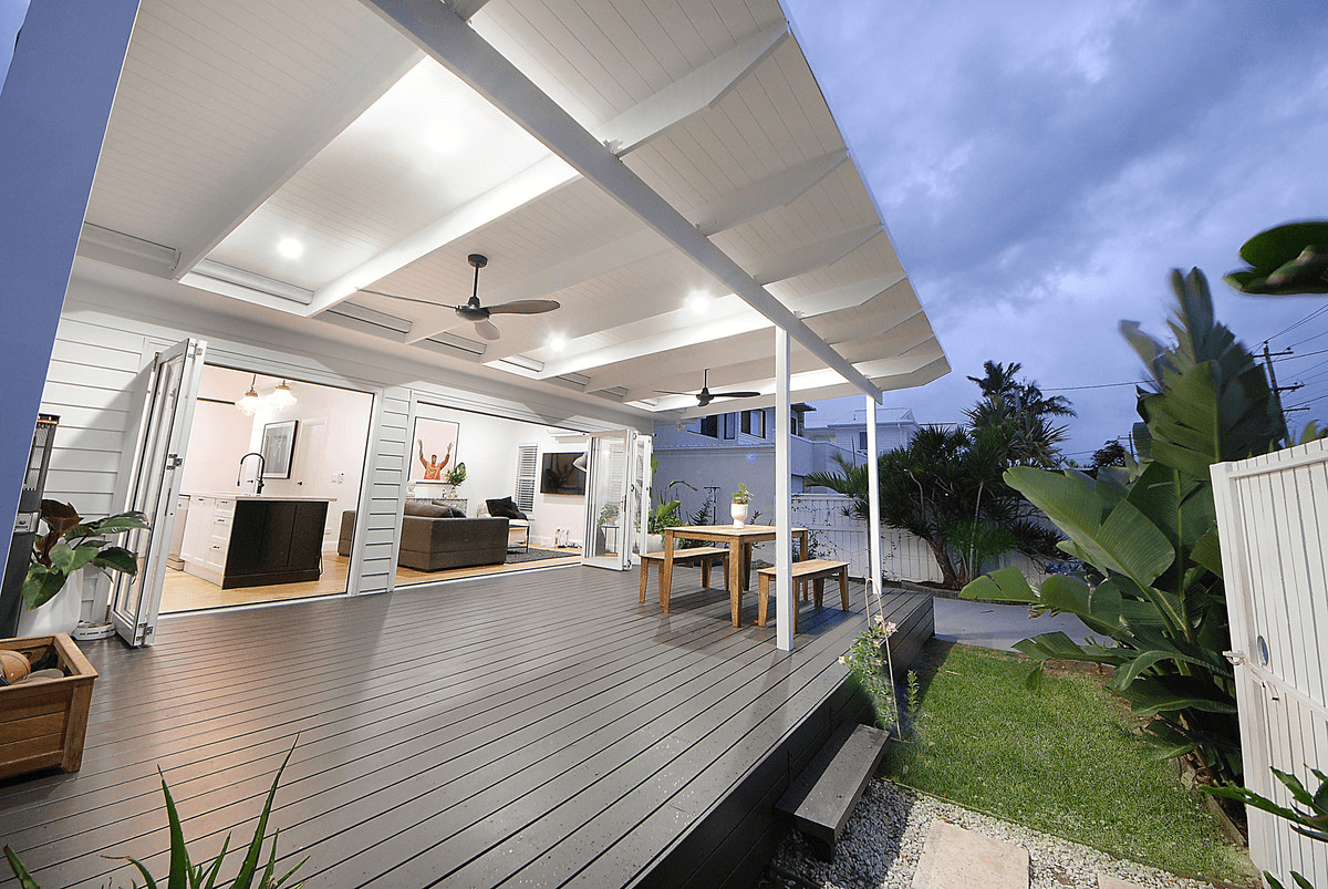 10 Lemana Lane, BURLEIGH HEADS, QLD 4220