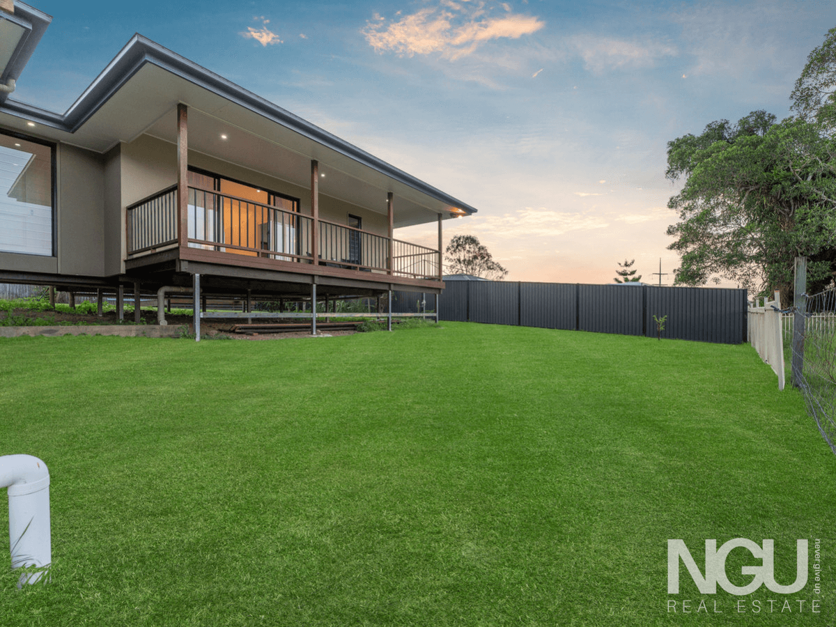 1 Greenview Court, Karalee, QLD 4306