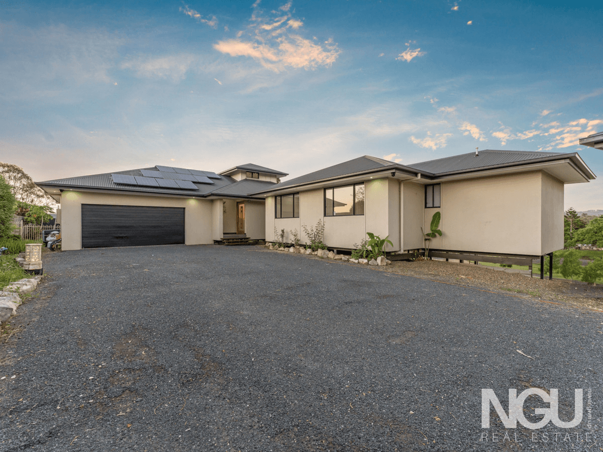 1 Greenview Court, Karalee, QLD 4306