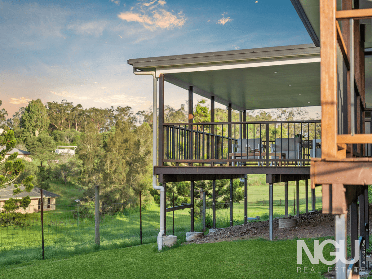 1 Greenview Court, Karalee, QLD 4306