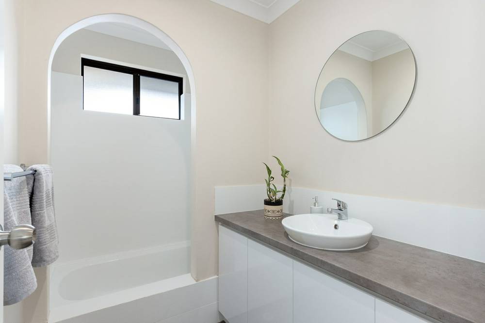 2/24 Mippi Road, HALLS HEAD, WA 6210