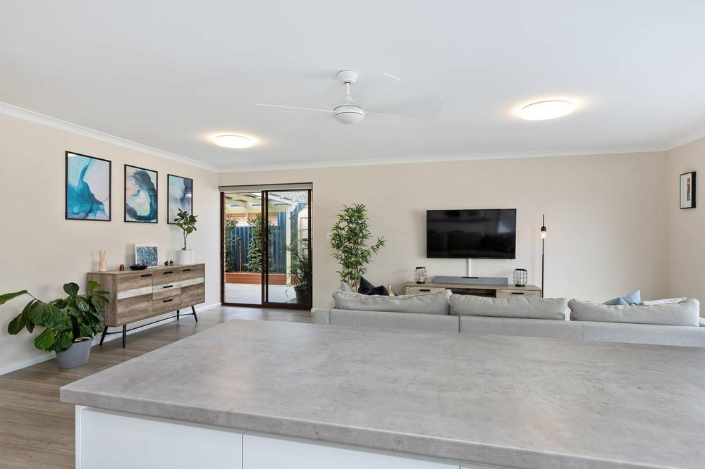 2/24 Mippi Road, HALLS HEAD, WA 6210