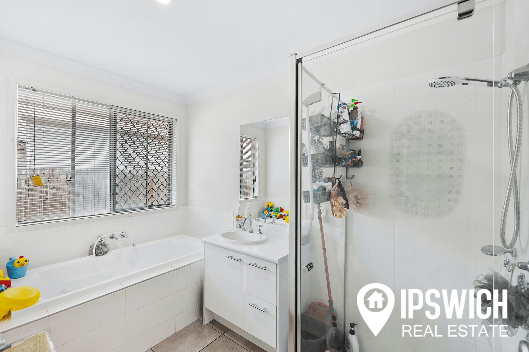 26 EAGLETON CRESCENT, LEICHHARDT, QLD 4305