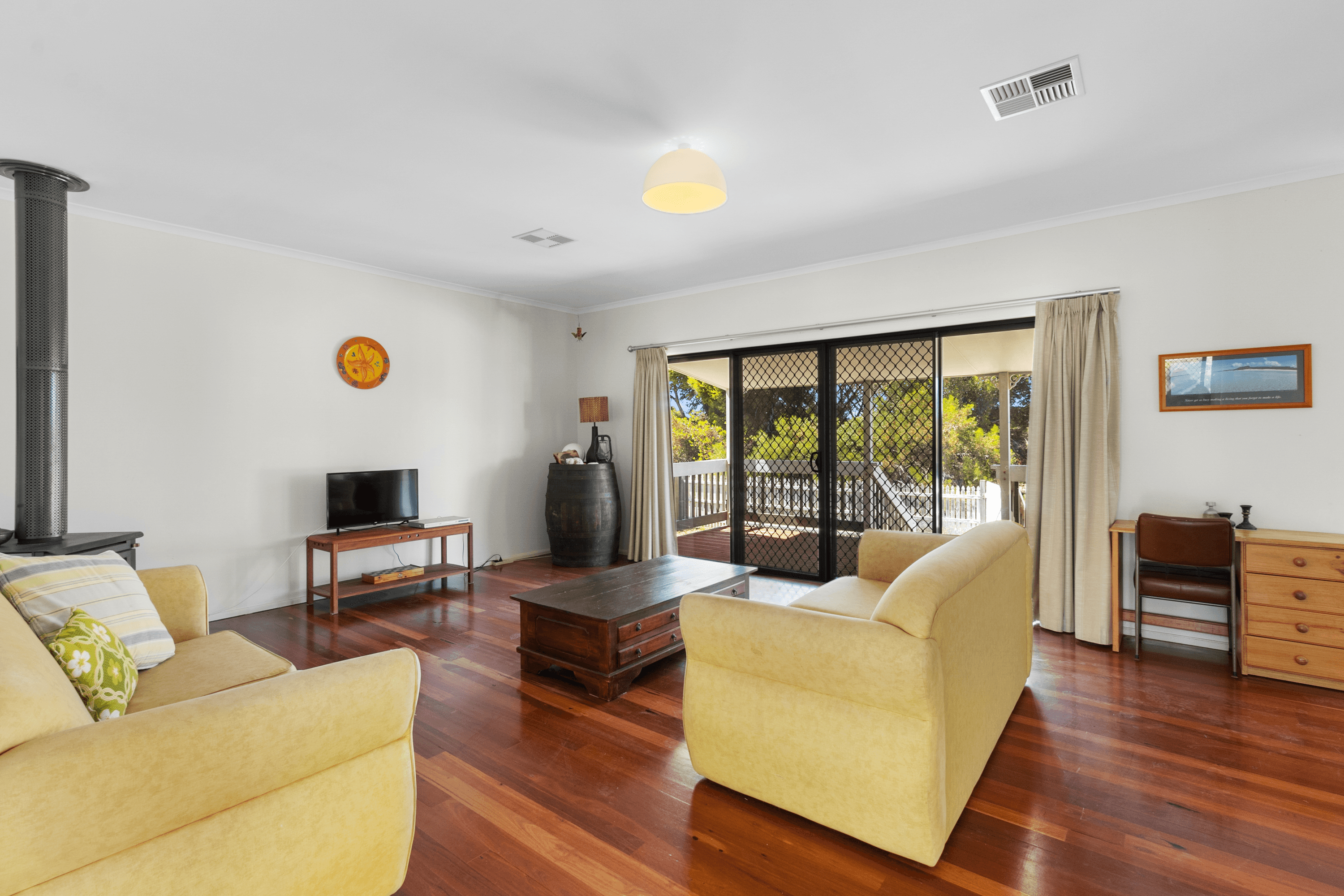 4 The Esplanade, PORT MOOROWIE, SA 5576