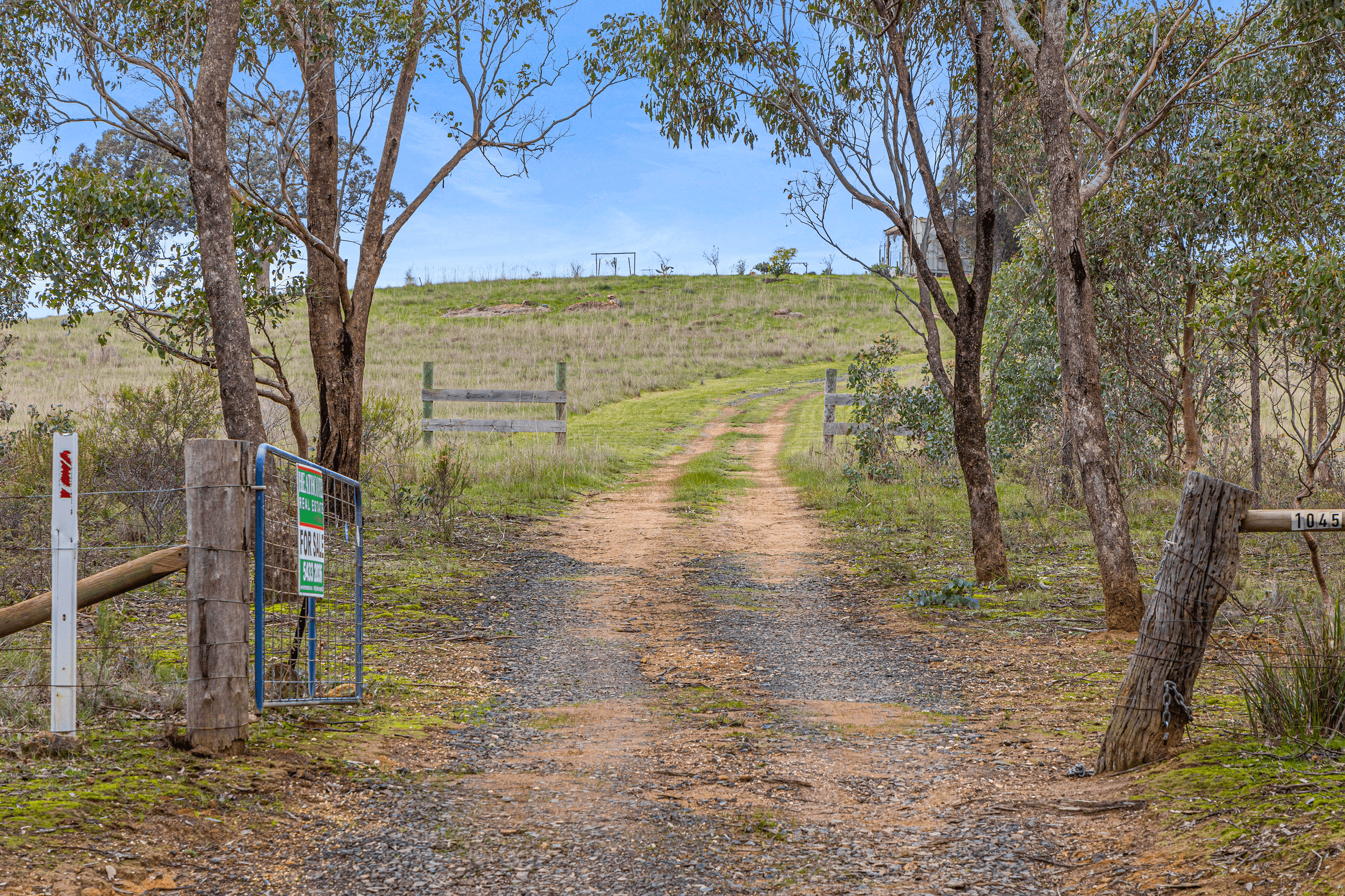 1045 Dairyflat Road, Tooborac, VIC 3522