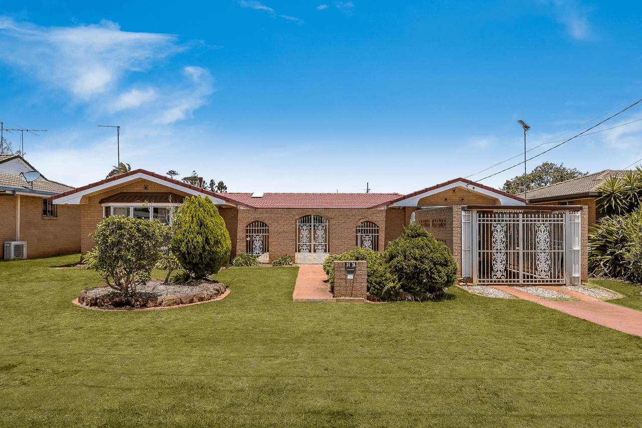 34 Merino Street, HARRISTOWN, QLD 4350