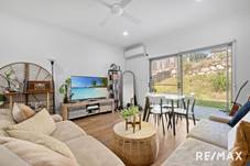 2/8 Landscape Court, NAMBOUR, QLD 4560