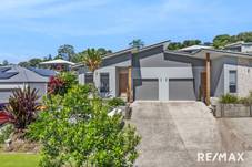 2/8 Landscape Court, NAMBOUR, QLD 4560